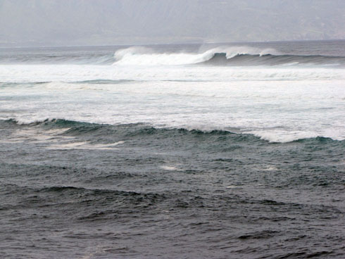 Maui, north shore surf, January 22, 2014